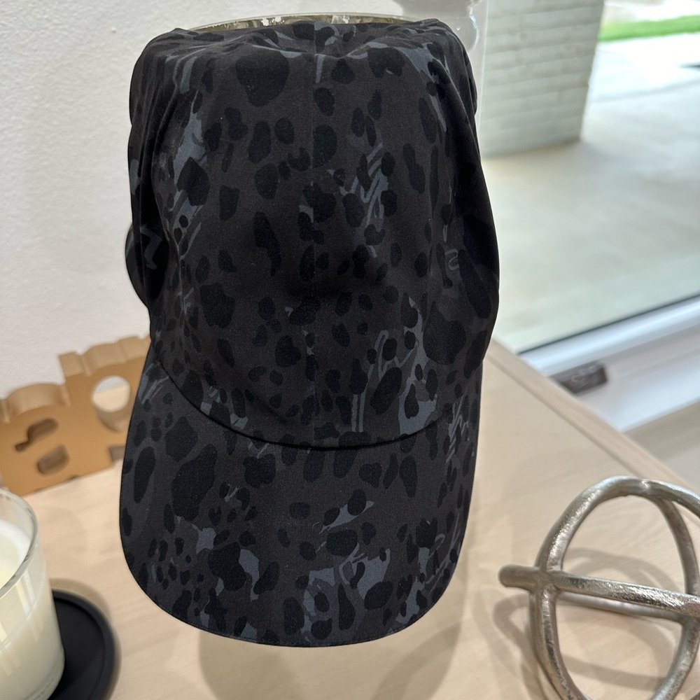 NEW LULU Fast and Free Run Hat *pony